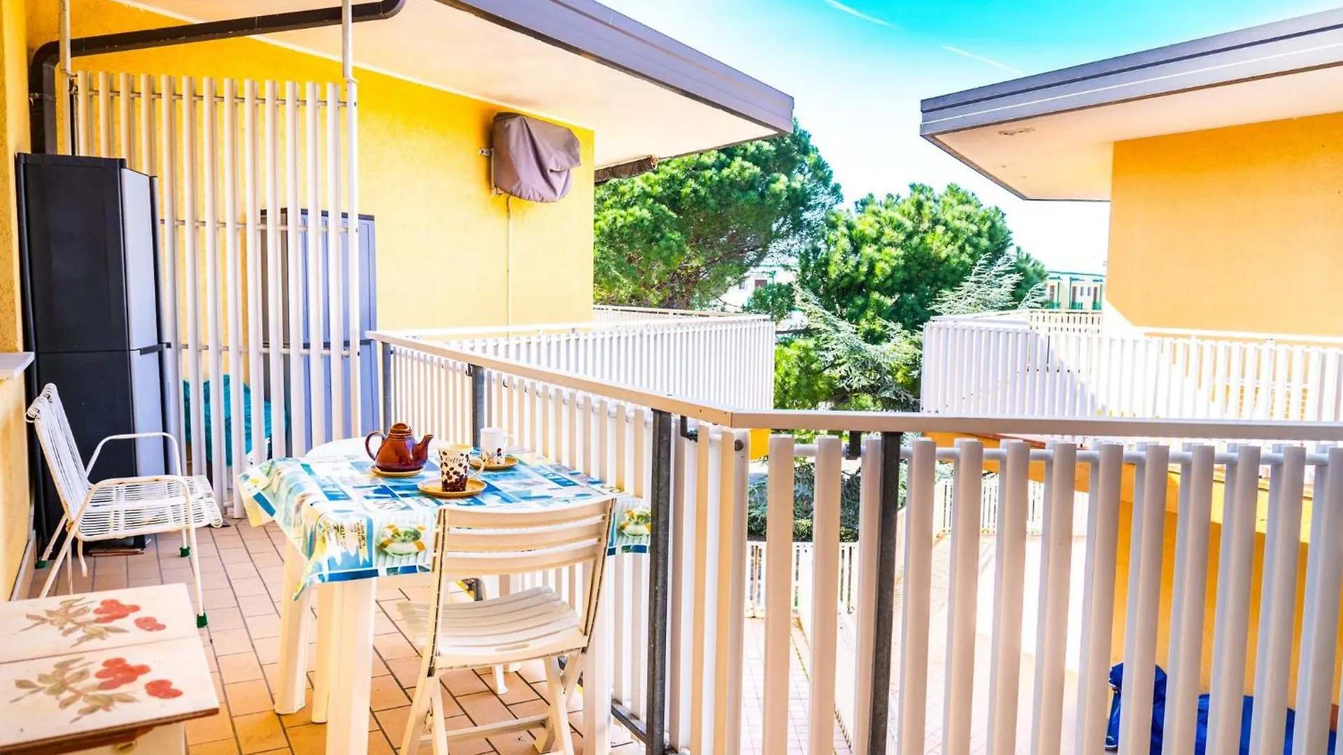 Colourful Apartment With Terrace In Bibione